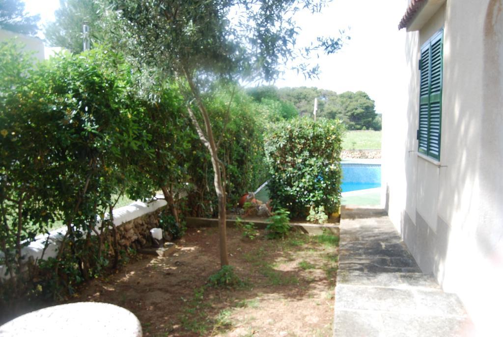 Appartement Es Pins à Cala Blanca  Chambre photo