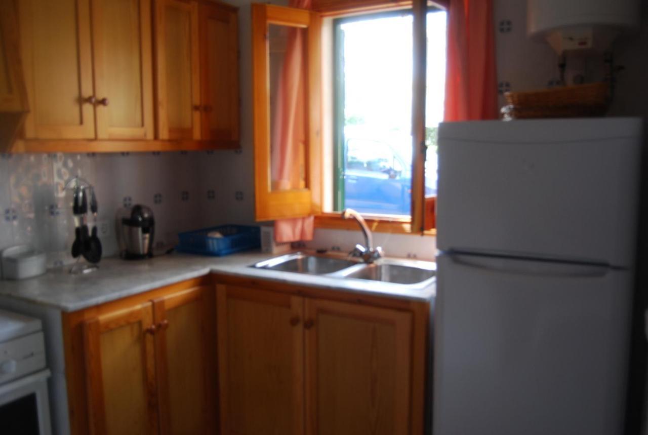 Appartement Es Pins à Cala Blanca  Chambre photo